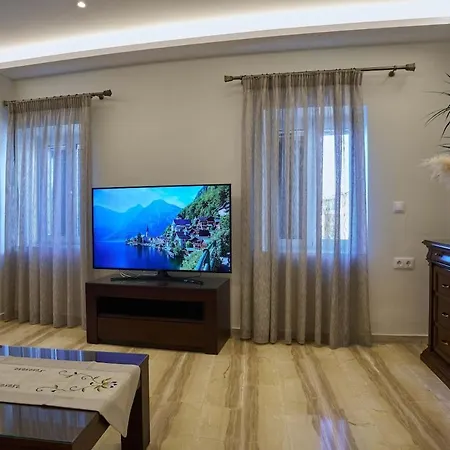 Blue Horizon Aggelokastro Holiday home *